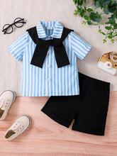 Carregar imagem no visualizador da galeria, Camisa a rayas celeste y short negro
