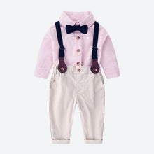 Carregar imagem no visualizador da galeria, Camisa a rayas con pantalón gris y tirante con moño
