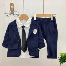 Carregar imagem no visualizador da galeria, Camisa blanca con corbata, saco y pantalón a rayas
