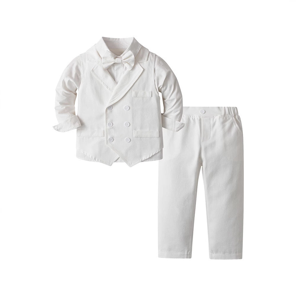 Camisa con chaleco, moño y pantalón blanco