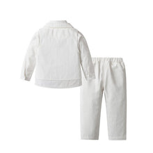 Carregar imagem no visualizador da galeria, Camisa con chaleco, moño y pantalón blanco
