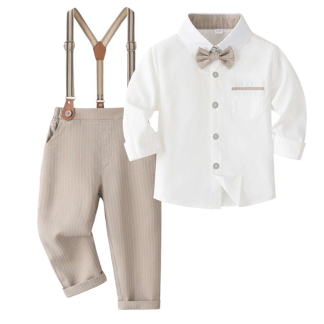 Camisa blanca con moño y pantalón con tirante beige a rayas