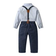 Carregar imagem no visualizador da galeria, Camisa celeste con moño y pantalón azul marino cuadrille con tirante
