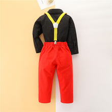 Carregar imagem no visualizador da galeria, Camisa negra, pantalón rojo y moño con tirante amarillo estilo Mickey
