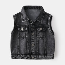 Cargar imagen en el visor de la galería, Chaleco de jeans con estampas de dino
