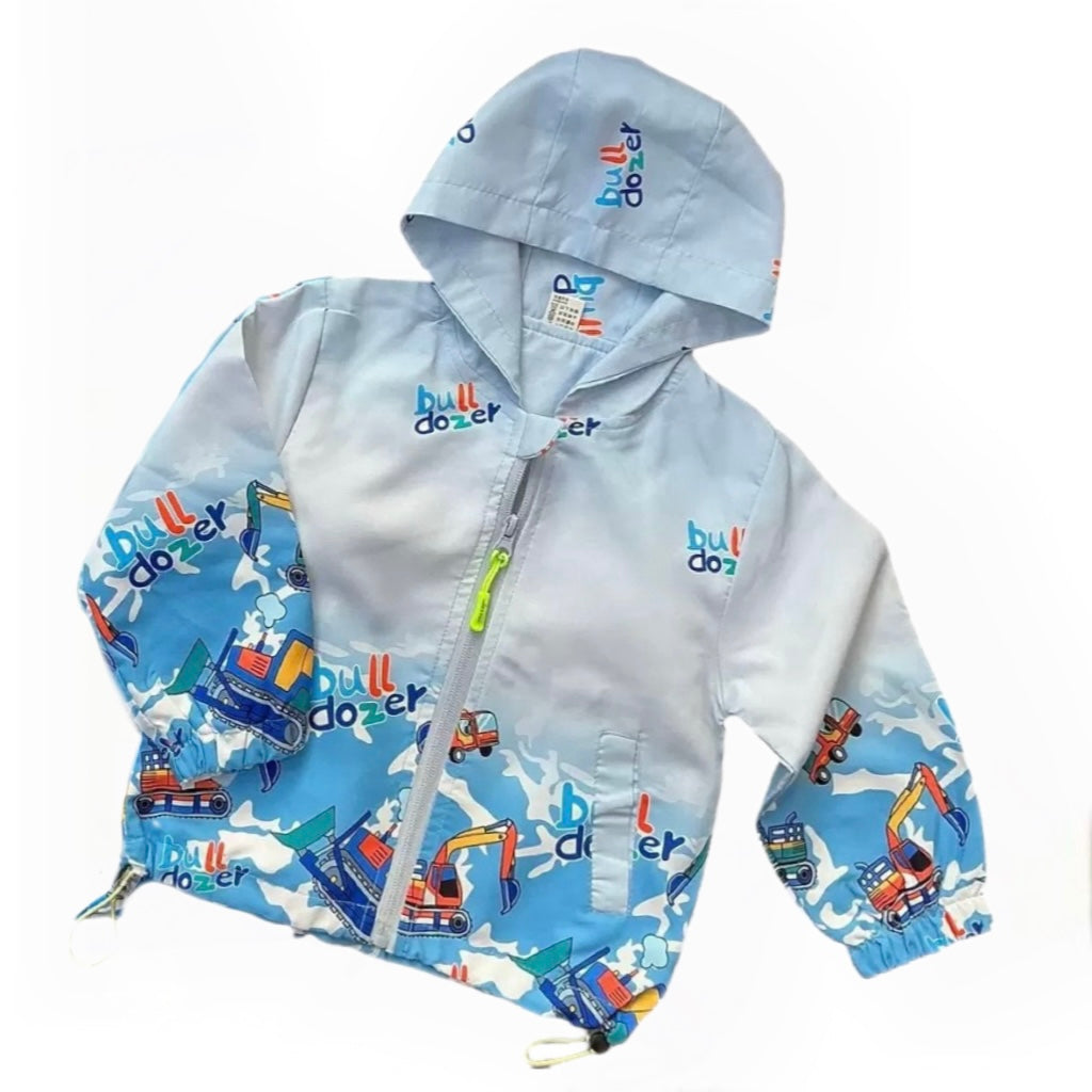 Campera rompeviento con capucha blanco y celeste con estampas de excavadoras