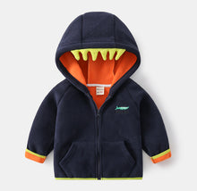 Cargar imagen en el visor de la galería, Campera polar con capucha de cocodrilo
