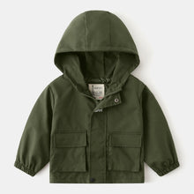 Cargar imagen en el visor de la galería, Campera rompeviento verde con capucha
