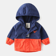 Cargar imagen en el visor de la galería, Campera rompeviento con forro micro polar azul marino con rojo de dino
