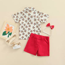 Cargar imagen en el visor de la galería, Camisa crema con estampa de oso navideño y short rojo
