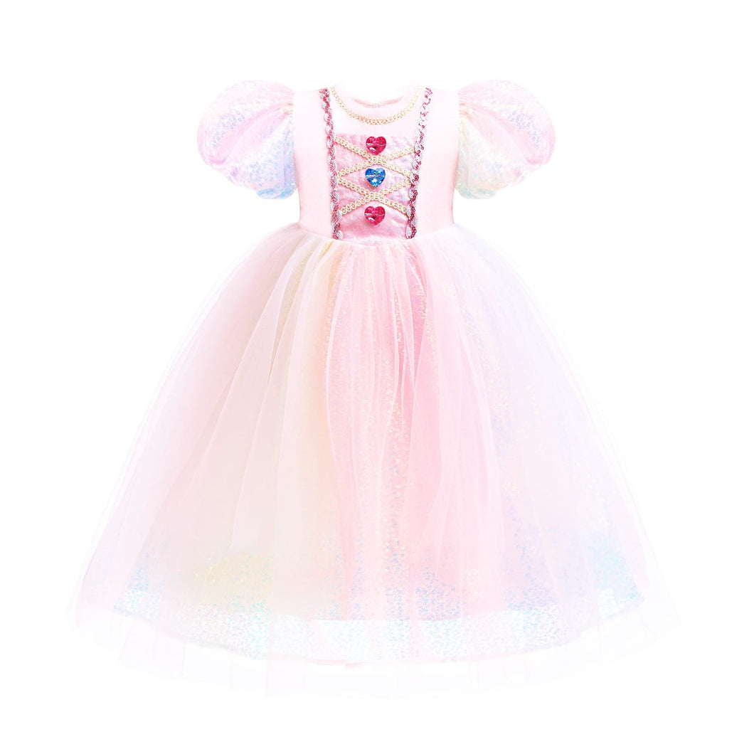 Vestido rosa con lentejuelas y detalles de corazones