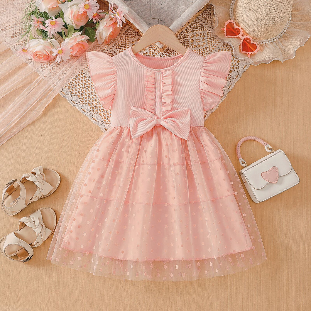 Vestido rosa viejo con volados y falda de tul