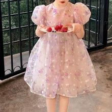 Carregar imagem no visualizador da galeria, Vestido de tul rosa con estampa floreado
