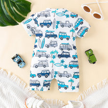 Carregar imagem no visualizador da galeria, Traje de baño blanco con estampas de vehiculos azules
