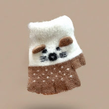 Cargar imagen en el visor de la galería, Guante sin dedos peludo de animal con protector
