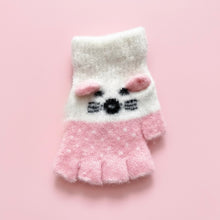 Cargar imagen en el visor de la galería, Guante sin dedos peludo de animal con protector
