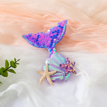 Cargar imagen en el visor de la galería, Hebilla cola de sirena con lentejuelas y estrellas del mar
