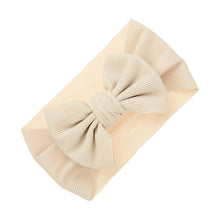 Carregar imagem no visualizador da galeria, Vincha acanalado con moño
