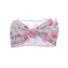 Carregar imagem no visualizador da galeria, Vincha con moño estampado
