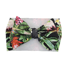 Carregar imagem no visualizador da galeria, Vincha con moño estampado
