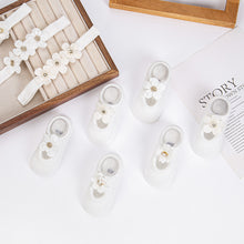 Carregar imagem no visualizador da galeria, Vincha con media de flores blanco
