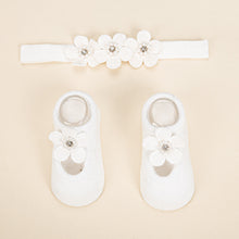 Carregar imagem no visualizador da galeria, Vincha con media de flores blanco
