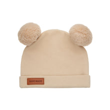Cargar imagen en el visor de la galería, Gorra con orejas de pompom
