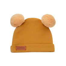 Cargar imagen en el visor de la galería, Gorra con orejas de pompom
