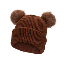 Cargar imagen en el visor de la galería, Gorra de hilo con pompones
