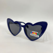 Cargar imagen en el visor de la galería, Gafas de sol estilo corazón
