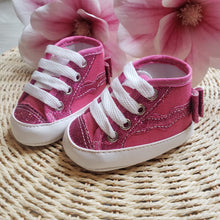 Cargar imagen en el visor de la galería, Champion caño alto con brillo y cordón
