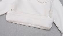 Cargar imagen en el visor de la galería, Blusa mangas largas blanco con cuello
