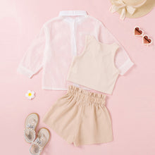 Carregar imagem no visualizador da galeria, Blusa Crop Top con short y camisa transparente
