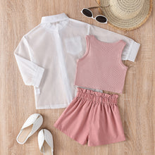 Carregar imagem no visualizador da galeria, Blusa Crop Top con short y camisa transparente
