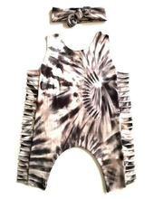 Cargar imagen en el visor de la galería, Body mameluco animal print incluye vincha
