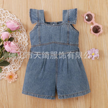 Cargar imagen en el visor de la galería, Enterizo de jeans tipo jardinera con botones
