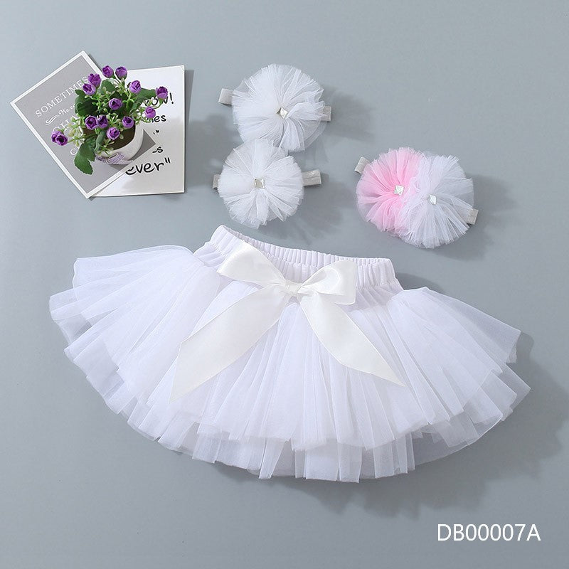 Cubre pañal de tutu blanco + vincha + sandalias en cintas