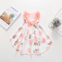Cargar imagen en el visor de la galería, Vestido rosa con detalle de flores, estampa de Bambi, cola de pato y espalda abierta
