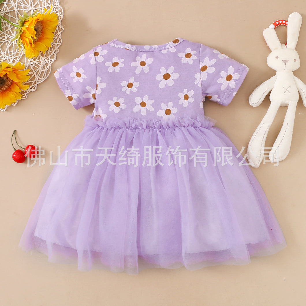 Vestido lila de margaritas con tul