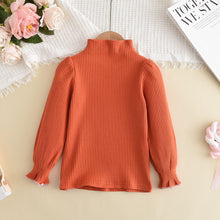 Carregar imagem no visualizador da galeria, Blusa manga larga naranja con cuello alto y vestido blanco
