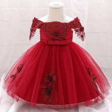 Carregar imagem no visualizador da galeria, Vestido rojo con encaje en las mangas y detalles
