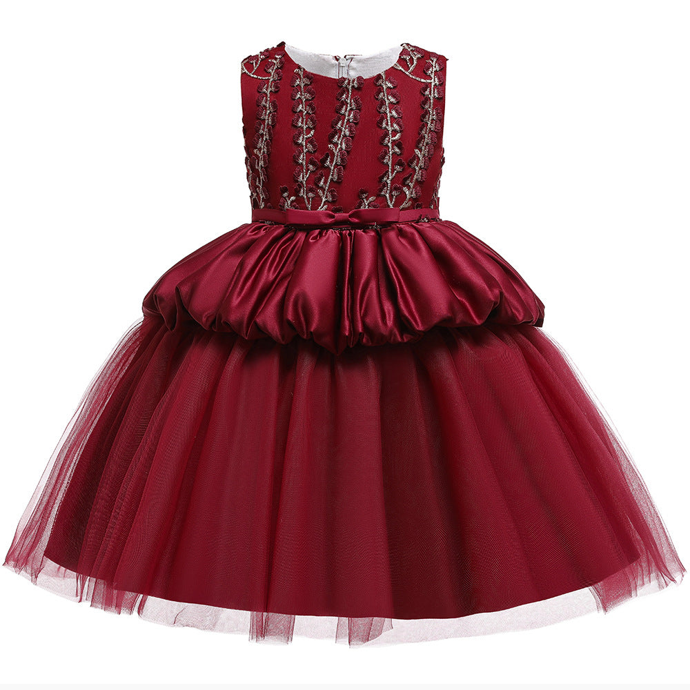 Vestido Bordo con detalles de flores en el pecho