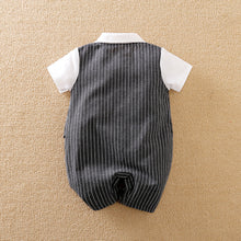 Cargar imagen en el visor de la galería, Body doble color negro a rayas con falso chaleco y moño
