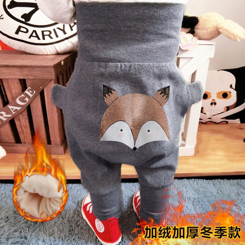 Pantalón calcita gris con estampa de zorro