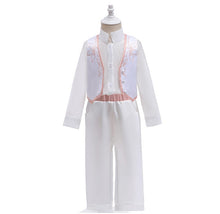 Cargar imagen en el visor de la galería, Camisa, pantalón y chaleco blanco de secda con detalle en rose estilo Principe Antonio Madrigal Encanto
