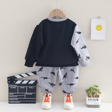 Cargar imagen en el visor de la galería, Buzo doble color y pantalón con estampas de dino
