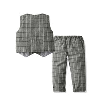 Cargar imagen en el visor de la galería, Chaleco con pantalón gris cuadrille
