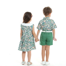 Cargar imagen en el visor de la galería, Camisa verde estampado de flores, moño blanco y short verde, cinto incluido
