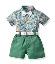 Cargar imagen en el visor de la galería, Camisa verde estampado de flores, moño blanco y short verde, cinto incluido
