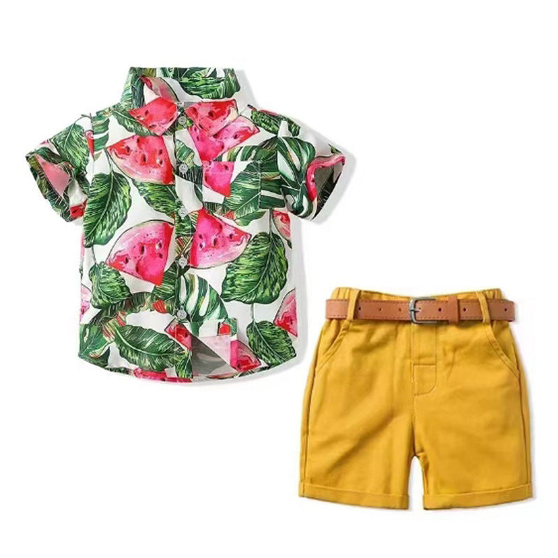 Camisa de sandia con hojas y short mostaza con cinto
